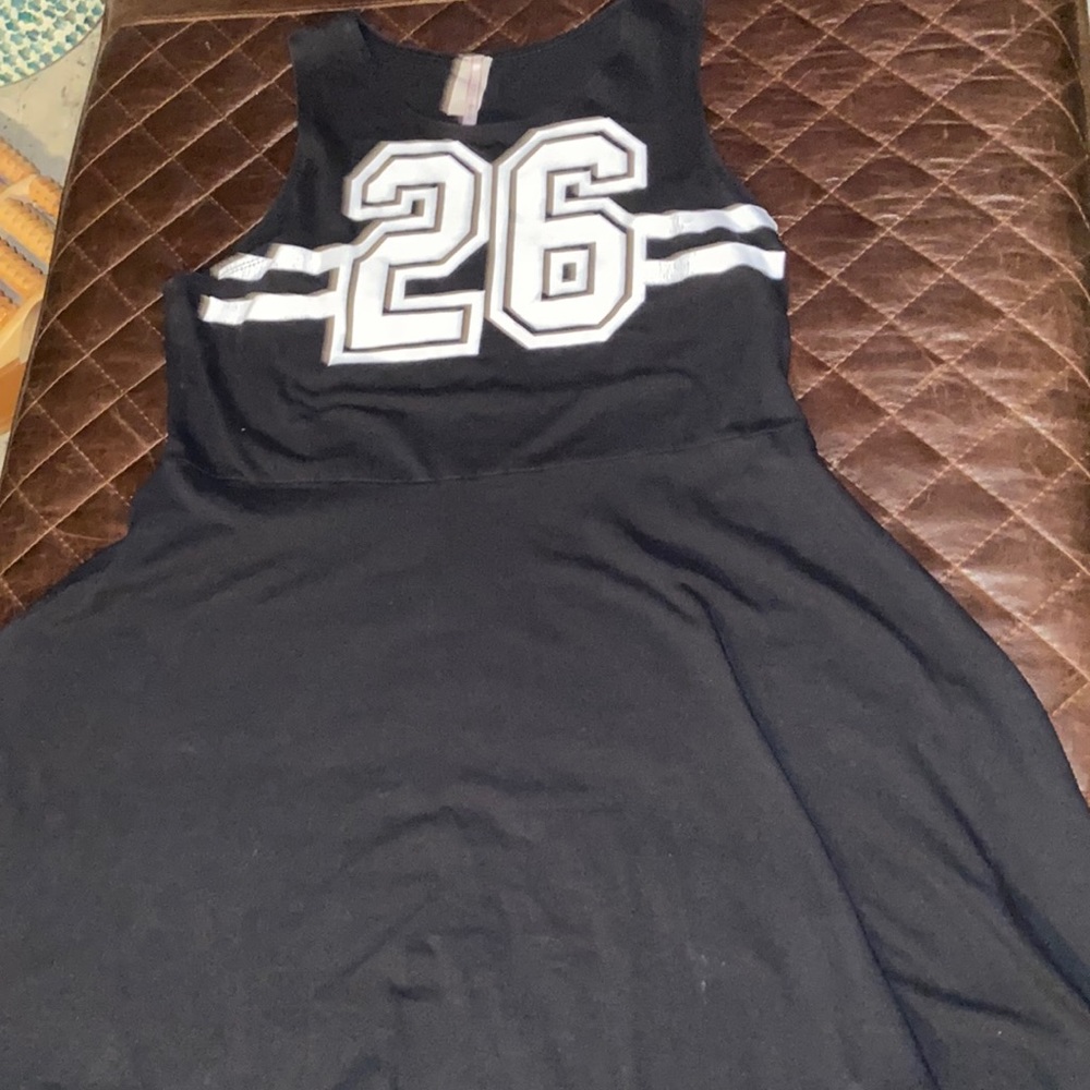 Black casual dress